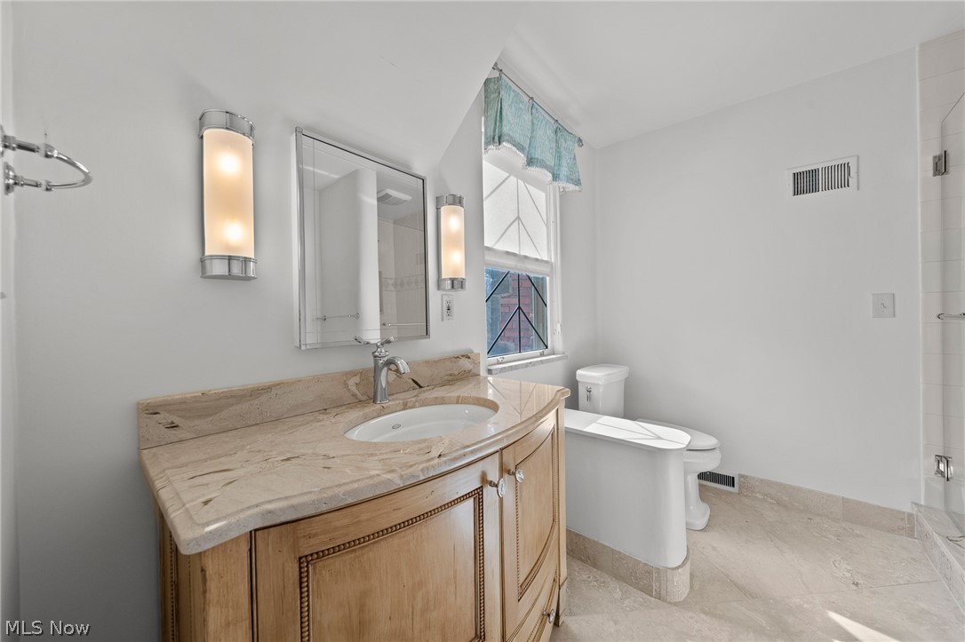22525 Shaker Boulevard Shaker Heights OH 44122