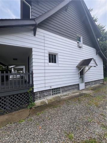 1186 Pondview Avenue Akron OH 44305