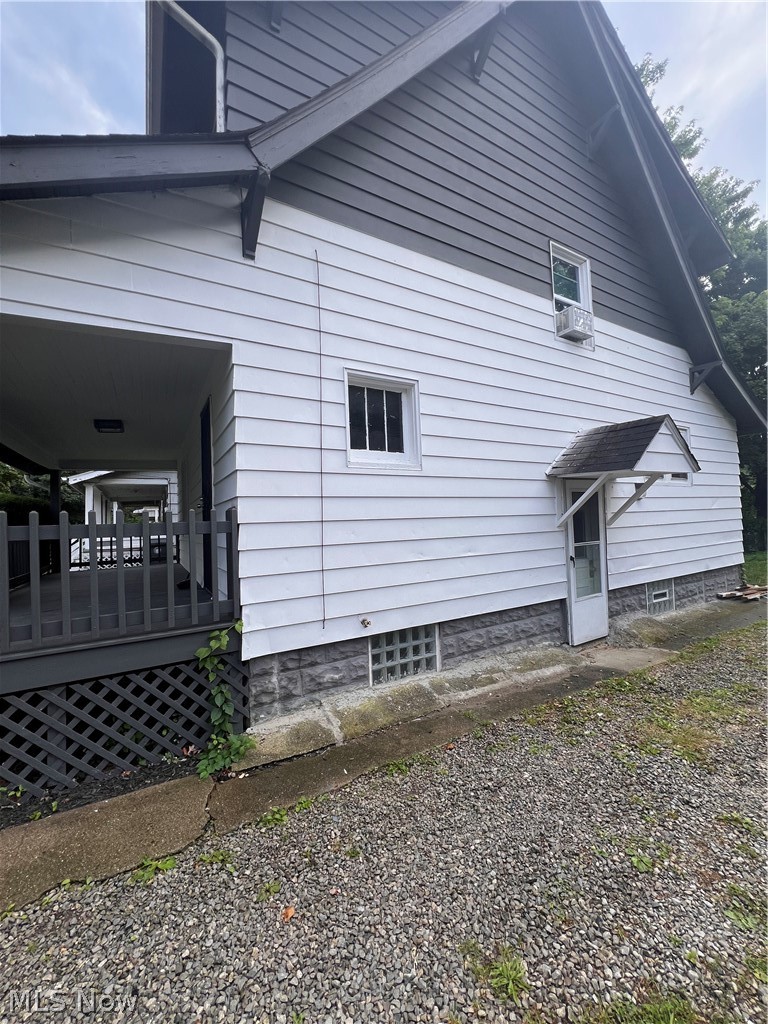 1186 Pondview Avenue Akron OH 44305