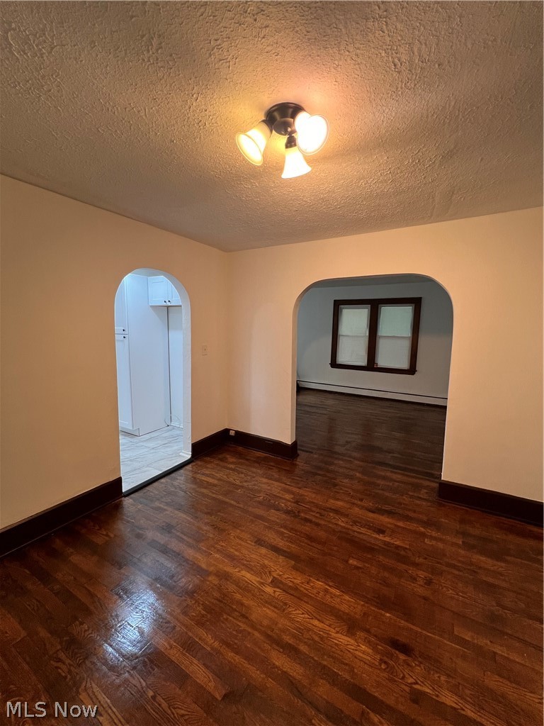 1186 Pondview Avenue Akron OH 44305