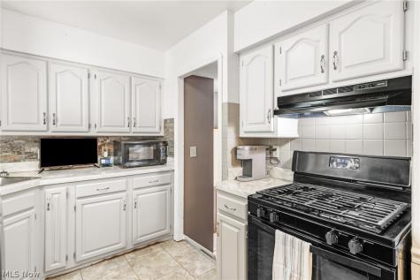 3710 W Pleasant Valley Road Parma OH 44134