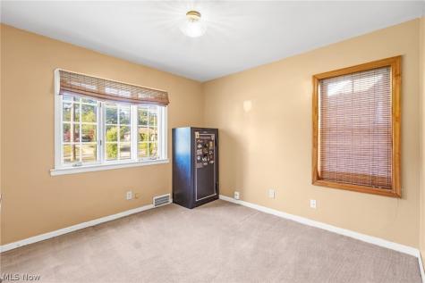 3710 W Pleasant Valley Road Parma OH 44134
