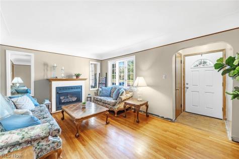 3710 W Pleasant Valley Road Parma OH 44134