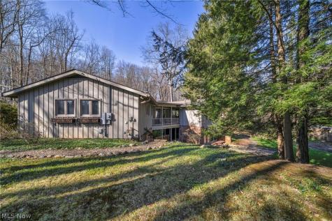 34580 Sherbrook Park Drive Solon OH 44139