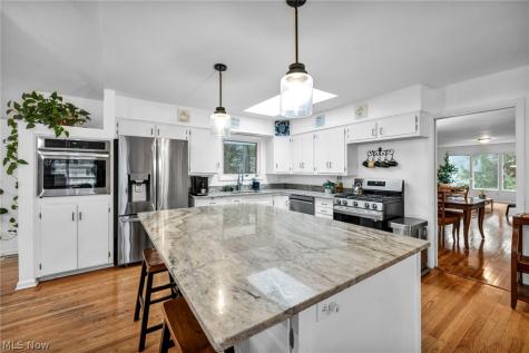 34580 Sherbrook Park Drive Solon OH 44139