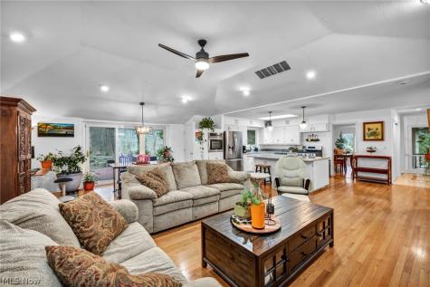34580 Sherbrook Park Drive Solon OH 44139