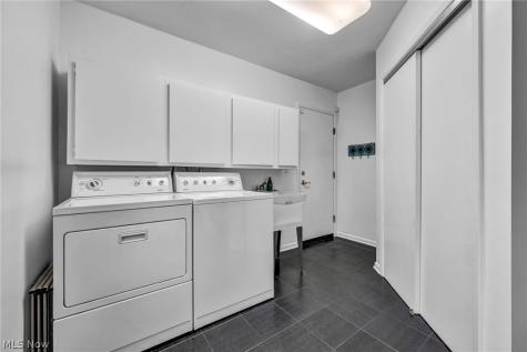 34580 Sherbrook Park Drive Solon OH 44139