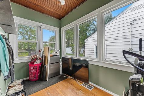 4289 W 229th Street Fairview Park OH 44126