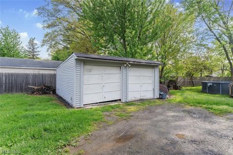 4289 W 229th Street Fairview Park OH 44126