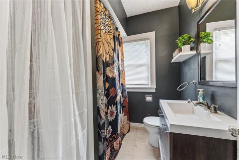 4289 W 229th Street Fairview Park OH 44126