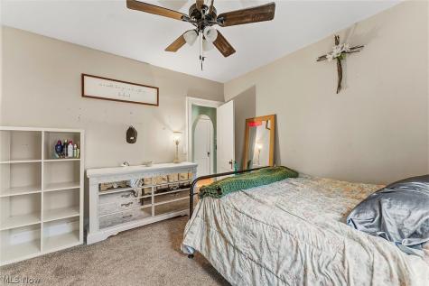 4289 W 229th Street Fairview Park OH 44126