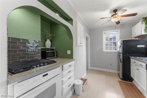 4289 W 229th Street Fairview Park OH 44126