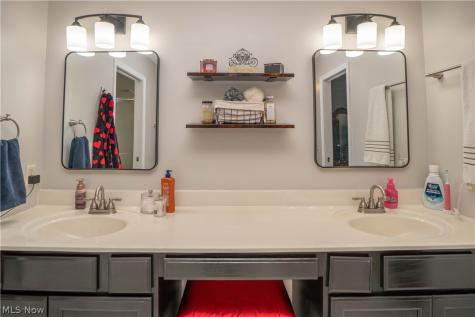 3228 Deborah Court Uniontown OH 44685