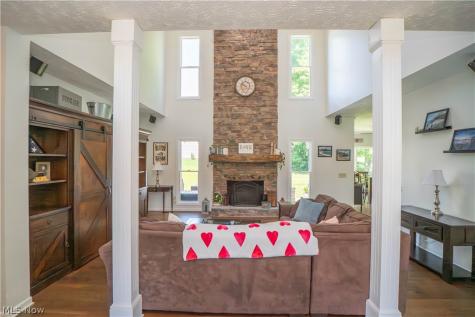 3228 Deborah Court Uniontown OH 44685