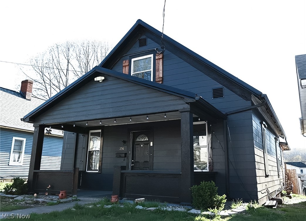 256 N Main Street Roseville OH 43777