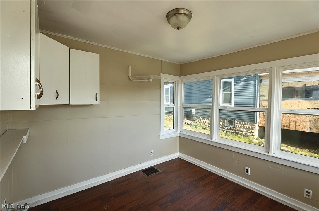 256 N Main Street Roseville OH 43777