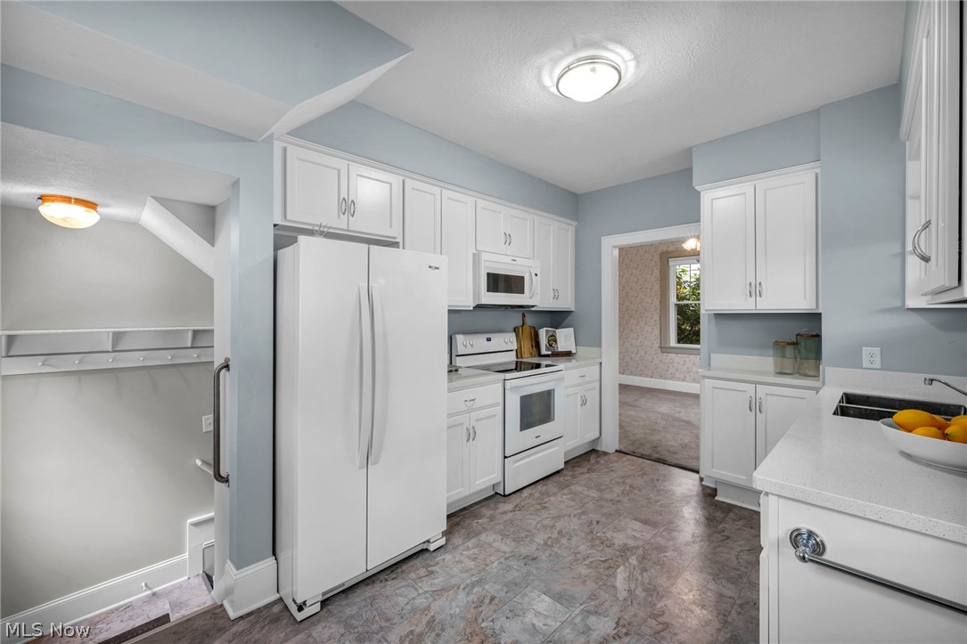 605 Saint Leger Avenue Akron OH 44305