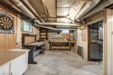 605 Saint Leger Avenue Akron OH 44305