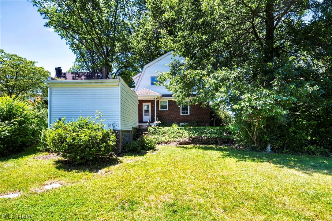 605 Saint Leger Avenue Akron OH 44305