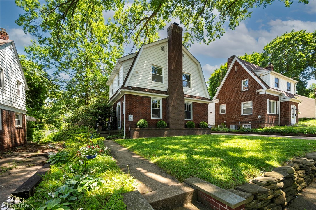 605 Saint Leger Avenue Akron OH 44305