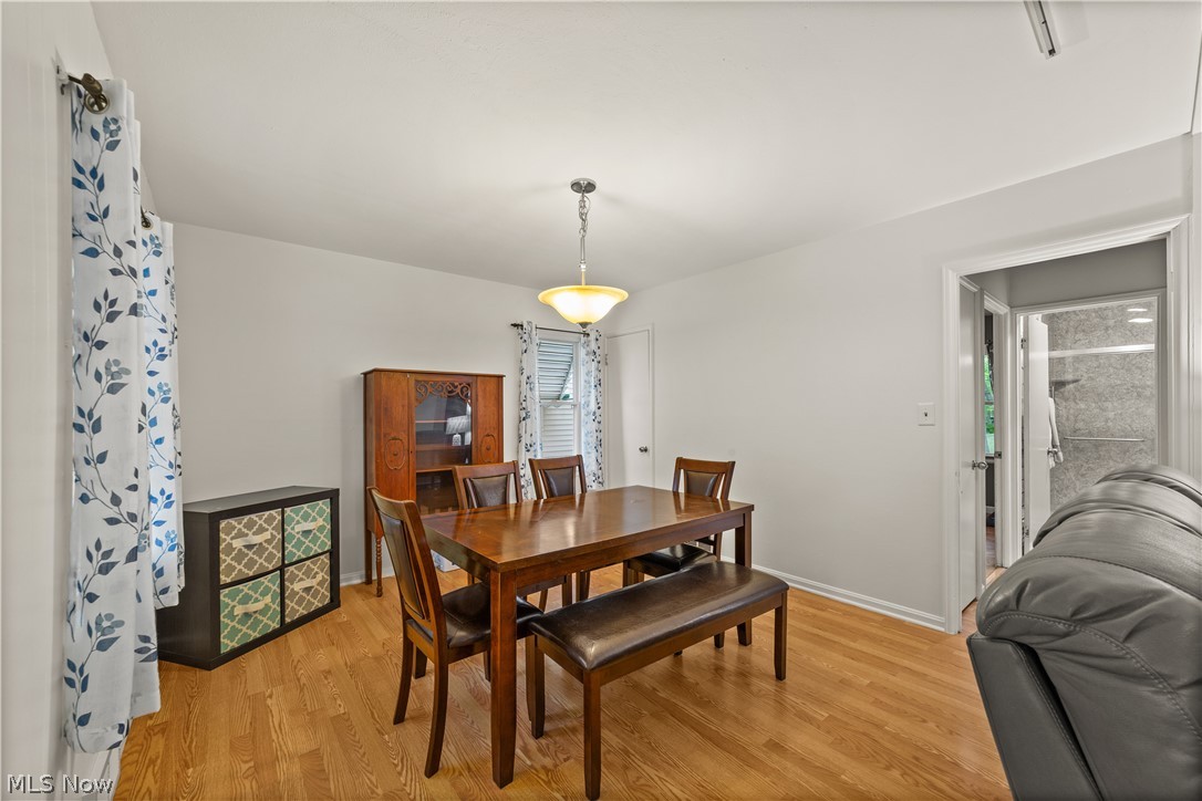 27840 Lincoln Road Bay Village OH 44140