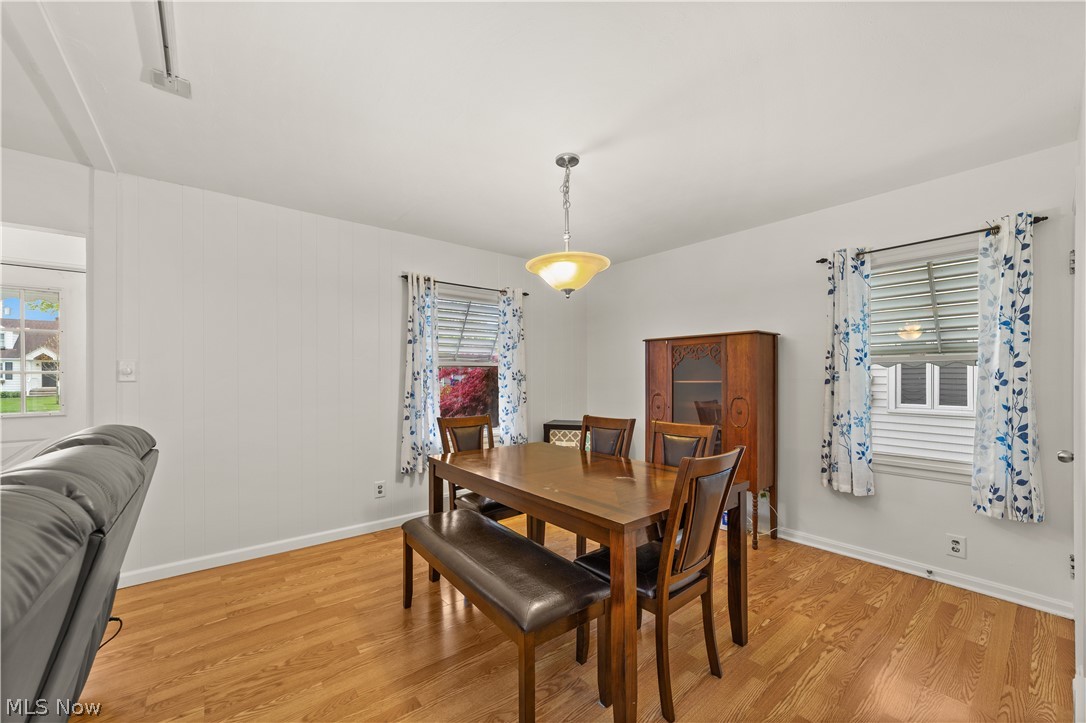 27840 Lincoln Road Bay Village OH 44140