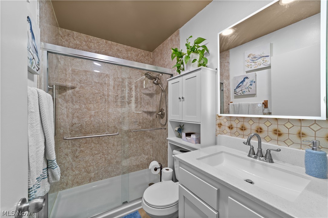 27840 Lincoln Road Bay Village OH 44140