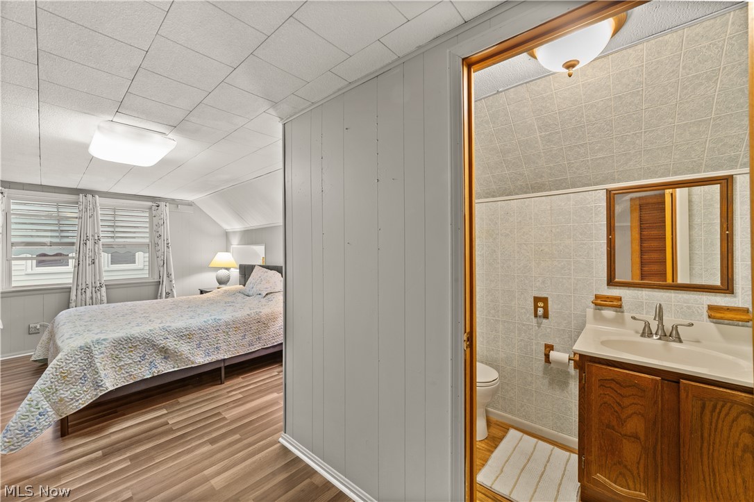 27840 Lincoln Road Bay Village OH 44140