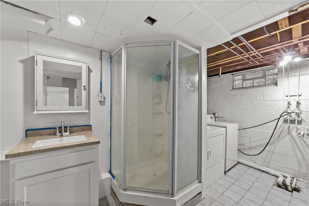 27840 Lincoln Road Bay Village OH 44140