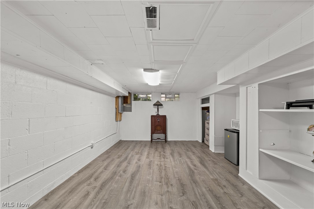27840 Lincoln Road Bay Village OH 44140