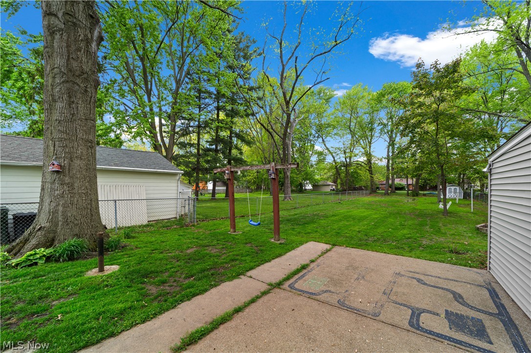 27840 Lincoln Road Bay Village OH 44140