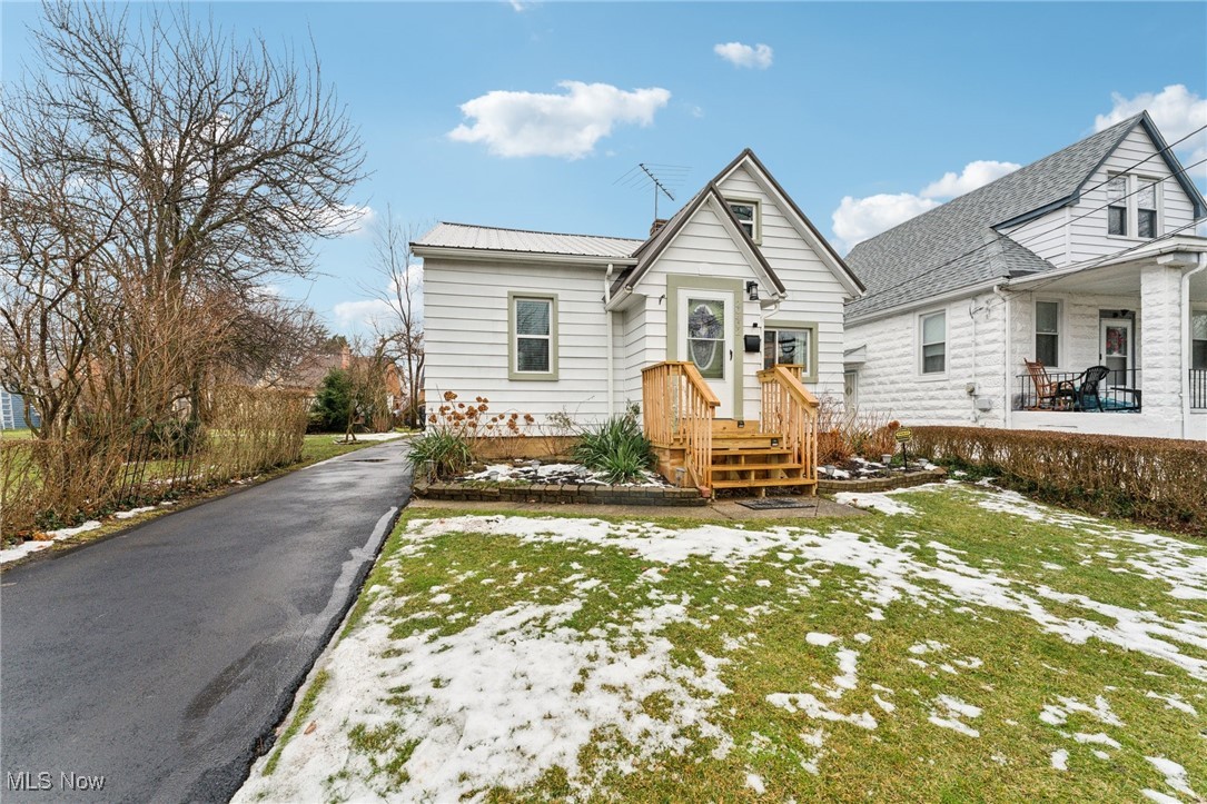 20402 Fuller Avenue Euclid OH 44123