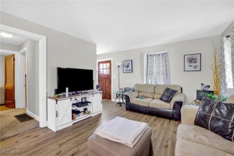 3456 Lincoln Way E Massillon OH 44646