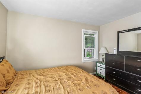 5172 Lynd Avenue Lyndhurst OH 44124