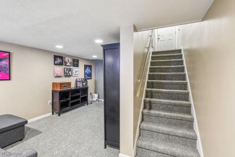 5172 Lynd Avenue Lyndhurst OH 44124