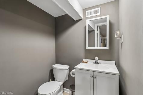 5172 Lynd Avenue Lyndhurst OH 44124