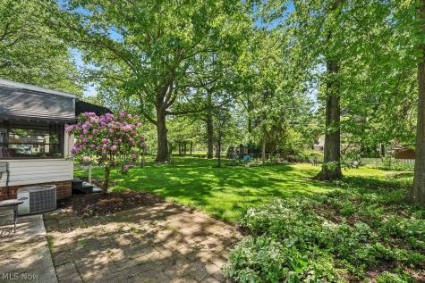 5172 Lynd Avenue Lyndhurst OH 44124