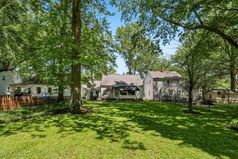 5172 Lynd Avenue Lyndhurst OH 44124