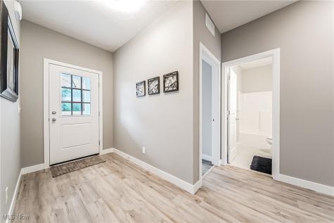 4322 Literary Lane Willoughby OH 44094