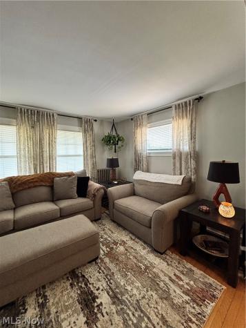 5697 W 54th Street Parma OH 44129