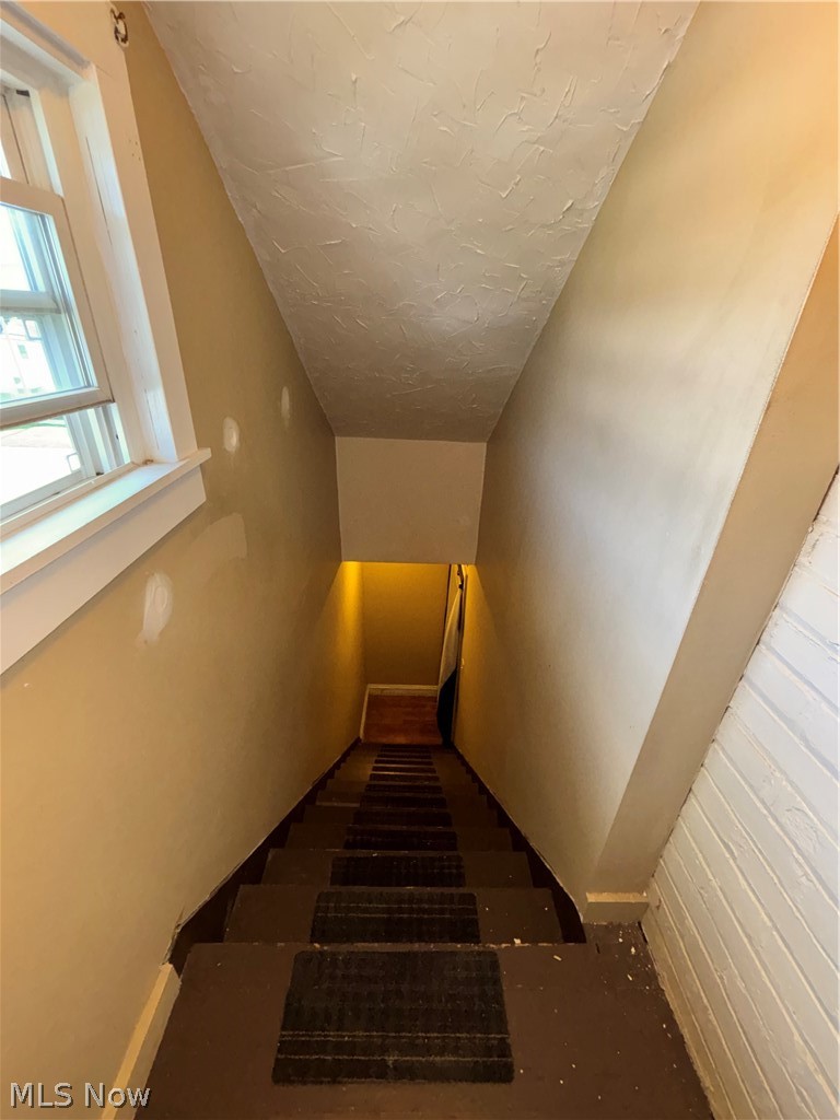 5697 W 54th Street Parma OH 44129