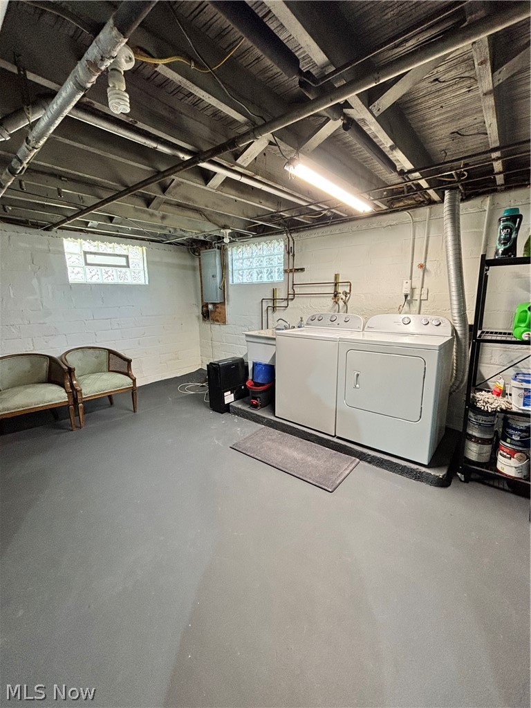 5697 W 54th Street Parma OH 44129