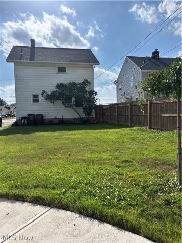 5697 W 54th Street Parma OH 44129