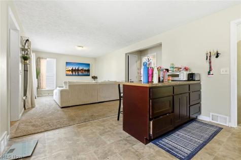 4242 Harwood Road South Euclid OH 44121
