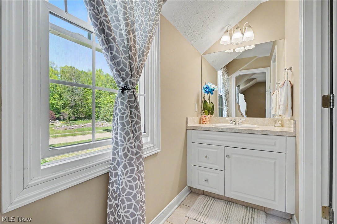 6165 Loch Lomond Court Solon OH 44139