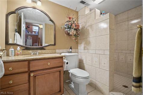 6165 Loch Lomond Court Solon OH 44139