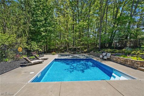 6165 Loch Lomond Court Solon OH 44139