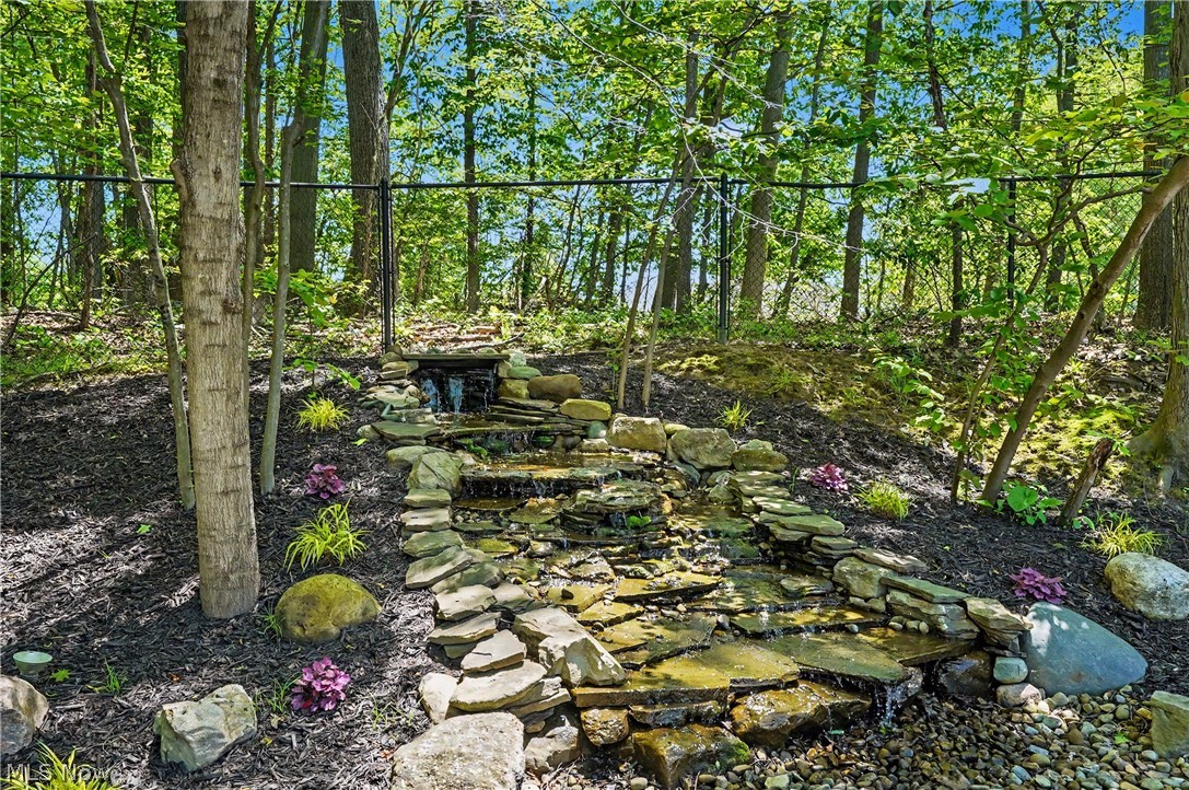 6165 Loch Lomond Court Solon OH 44139