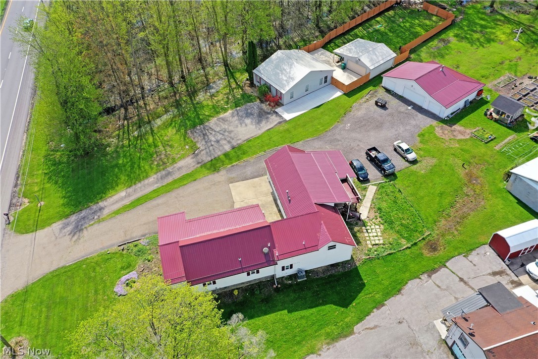4995 Parkman Road NW Warren OH 44481