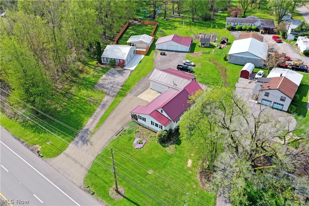 4995 Parkman Road NW Warren OH 44481